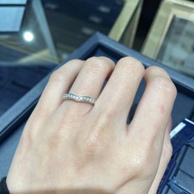 【ROYAL ASSCHER(ロイヤル・アッシャー)の口コミ】 デザインが豊富にありさまざまなテイストの方に好まれると思います。ダイ…