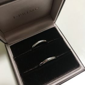 【アイプリモ(I-PRIMO)の口コミ】 ストレートのデザインでメレダイヤがとても綺麗なこの指輪に決めました。…