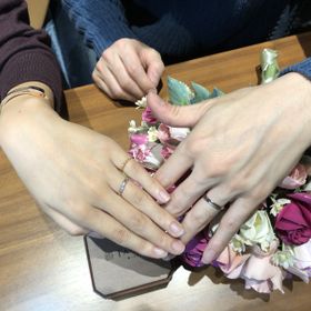 【TANZO.(鍛造指輪)の口コミ】 鍛造製法で丈夫なことです。
そして、デザインが自由にきめられること！
…