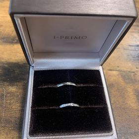【アイプリモ(I-PRIMO)の口コミ】 好きなデザインの中で、店員さんに見ていただき私の指と、彼の指にバラン…