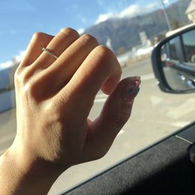 【銀座ダイヤモンドシライシの口コミ】 プラチナでダイヤが沢山ついているデザインを探していました！
10店舗ほど…