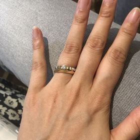 【ブシュロン(BOUCHERON)の口コミ】 ブシュロンのクルドパリの婚約指輪です。普通の婚約指輪よりデザイン性が…