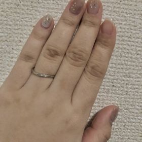 【nocur(ノクル)の口コミ】 シンプルな指輪を探していて、こちらのシンプルなデザインを見つけて選ば…