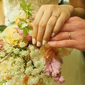 【銀座ダイヤモンドシライシの口コミ】 ずっと付けるものなので、飽きが来ず、どんな服装にも合うようにシンプル…