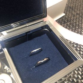 【MAISON JEWELL(メゾンジュエル)】の口コミ 購入条件として、①ダイヤが入っている②華奢なものでした。カーブになって...