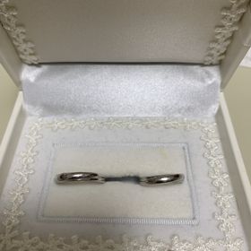 【日本ダイヤモンド貿易】の口コミ プラチナ、劣化しにくい、シンプルなデザイン、石がなく、価格も抑えめ、ラ...