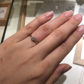 【１／ｆ エフブンノイチの口コミ】 とてもシンプルながら質が良く、特に特許を取得した指輪をより光を取り入…