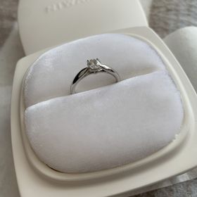 【俄(にわか)の口コミ】 デザインが繊細で美しく、種類が豊富。
ひとつひとつにコンセプトがあり、…