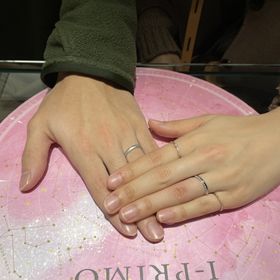 【アイプリモ(I-PRIMO)の口コミ】 仕事のことを考え、シンプルな物を探していましたが、キラキラしているも…