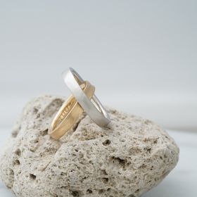 【THREE TREES(スリーツリーズ)の口コミ】 思い出作りにもなるため手作りで指輪を検討しており、一度お店に訪問し、…