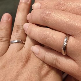 【【閉業】フラー・ジャコー(FURRER-JACOT)の口コミ】 デザインがとても気に入りました。
価格は少し高めかと思いましたが一生に…