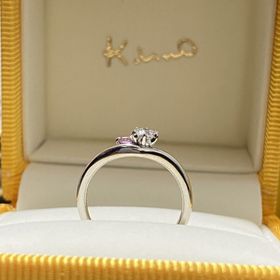 【ケイウノ ブライダル(K.UNO BRIDAL)の口コミ】 ネットで見て可愛いと思っていた指輪、実物もとても可愛くて素敵でした。
…