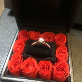 【エクセルコダイヤモンド(EXELCO DIAMOND)の口コミ】 よくある指輪をつける際の角がなく、丸くなっておりとてもつけやすいと感…