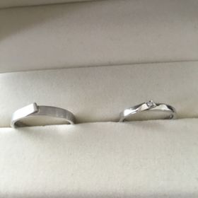 【JEWELRY  KAMATA(ジュエリーかまた)の口コミ】 2人とも定番のデザインよりも、人と被らないデザインが良かったのでこれを…