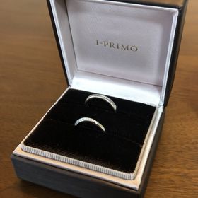 【アイプリモ(I-PRIMO)の口コミ】 ダイヤがしっかり入っていて斜めに並んでいるデザインが綺麗だった。
自分…