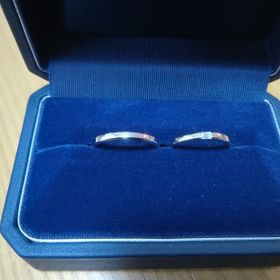 【銀座ダイヤモンドシライシの口コミ】 デザインと装着感。
デザインが良く、他のメーカーも含めてカルレの第一印…