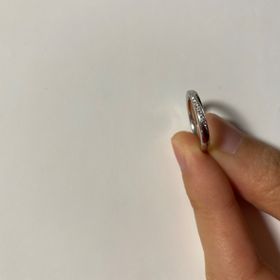 【ケイウノ ブライダル(K.UNO BRIDAL)の口コミ】 セミオーダーだったため、2人をイメージしたカッティングを入れてくれ、世…