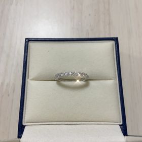 【GALA JEWELRY(ガラジュエリー)の口コミ】 ハーフエタニティで探していました。
ダイヤが取れるのが心配で、
取れに…