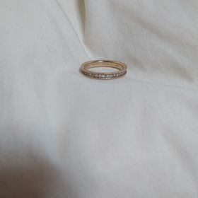 【ENUOVE(イノーヴェ)の口コミ】 華奢に見えて個性的で年齢を重ねても指輪を見て、トキメキが芽生えるよう…