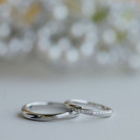 【エクセルコダイヤモンド(EXELCO DIAMOND)の口コミ】 他のブランドも3店舗ほど試着検討しましたが、ダイアモンドが一番綺麗に輝…