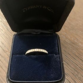 【ティファニー(Tiffany & Co.)の口コミ】 憧れのティファニーでダイヤモンドが入っている結婚指輪が欲しかったので…