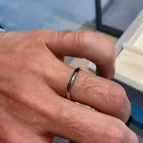 【【閉業】フラー・ジャコー(FURRER-JACOT)の口コミ】 
指輪を着けた時の滑らかさがとても良く、着け心地が良かったです。またウ…