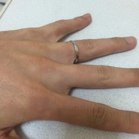 【L'or(ロル)の口コミ】 ネットで丈夫で低価格の指輪がパイロットだと知り、
実店舗に足を運びまし…