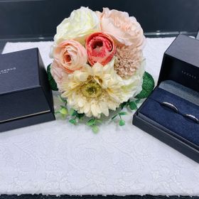 【ラザール ダイヤモンド(LAZARE DIAMOND)の口コミ】 初めからシンプルで大人っぽい指輪を探していました。
そして、質にもこだ…