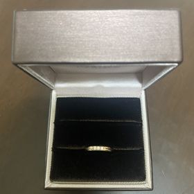 【アイプリモ(I-PRIMO)の口コミ】 何店舗かにていろいろ試着した結果いつもつけやすいシンプルな指輪が良い…