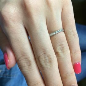 【宝寿堂(ほうじゅどう)の口コミ】 手、指がきれいに見え、婚約指輪を買わなかったので、ダイヤがあるデザイ…