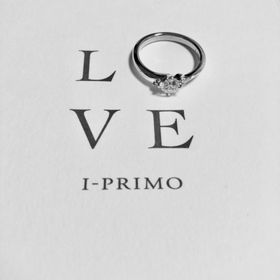 【アイプリモ(I-PRIMO)の口コミ】 いくつかデザインを比べた上で、小さな手が綺麗に見えるシンプルなウェー…
