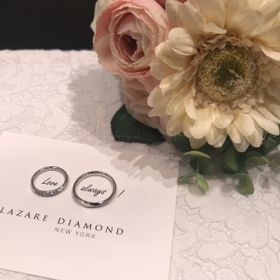 【ラザール ダイヤモンド(LAZARE DIAMOND)の口コミ】 重厚感があり、ダイヤモンドの石の位置とプラチナのバランスが絶妙だった…