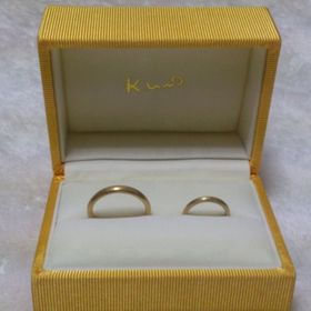 【ケイウノ ブライダル(K.UNO BRIDAL)の口コミ】 ゴールドで探していたのですが、私のこだわりが強くなかなか決まりません…