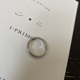 【アイプリモ(I-PRIMO)の口コミ】 普段指輪付けない男ですが、シンプルで着け心地も良い。あまりキラキラし…