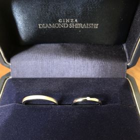 【銀座ダイヤモンドシライシの口コミ】 シンプルかつ長年つけていても劣化のしにくいPT2.0(プラチナ)で、それぞれ…