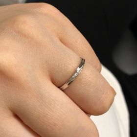 【いい夫婦Premier(プレミア)の口コミ】 ダイヤが１つではなく何連か繋がっているもの、そこまで高くもなく細すぎ…