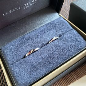【ラザール ダイヤモンド(LAZARE DIAMOND)の口コミ】 2人で付けてペアとわかるものがいいと思いました。またワンポイントでダイ…