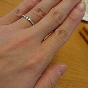 【HOSHI no SUNA 星の砂(ほしのすな)の口コミ】 ・妻がシンプルでずっとつけていられるもの、他の人と被らないも、周囲の…