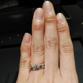 【エクセルコダイヤモンド(EXELCO DIAMOND)の口コミ】 先に婚約指輪が決まったので、婚約指輪に合うようなデザインを選びました…