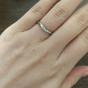 【アイプリモ(I-PRIMO)の口コミ】 まず婚約指輪から決めたので、その指輪に合う結婚指輪を提案していただき…