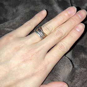 【カルティエ(Cartier)の口コミ】 結婚指輪はカルティエと決めていました。飾りの大きなデザインだと、日常…