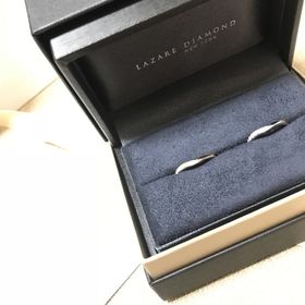 【ラザール ダイヤモンド(LAZARE DIAMOND)の口コミ】 指が綺麗に見えるもの、あまり華美ではないダイヤ入りを探していてこちら…