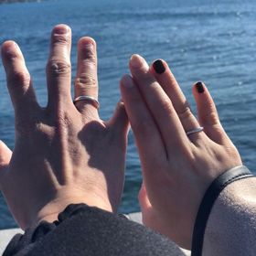 【Smith(工房スミス)の口コミ】 指輪はシンプルなデザインにしました。
色はゴールドとシルバーがありまし…