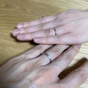【BAUM(バーム)の口コミ】 たくさんのデザインの指輪がありましたが、僕たちはシンプルで人と被らな…