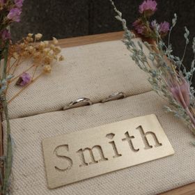 【Smith(工房スミス)の口コミ】 指輪のデザインは元々ストレートの指輪も可愛かったのですが、試着した時…