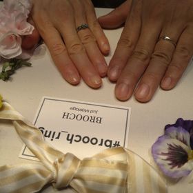 【俄(にわか)の口コミ】 指輪の形。ダイヤモンドの配置。指にはめたときの心地よさ。すべてがしっ…