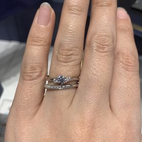 【銀座ダイヤモンドシライシの口コミ】 他のブランドで試着した時、エタニティの指輪がが気に入りましたが、普段…