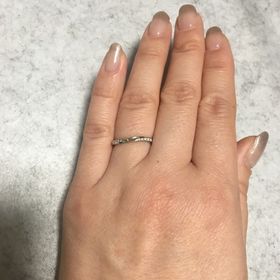 【アイプリモ(I-PRIMO)の口コミ】 リングの幅が太すぎず細すぎず丁度いいと感じたことと、真ん中にウェーブ…