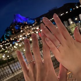 【STAR JEWELRY(スタージュエリー)の口コミ】 手頃で買える結婚指輪を探していました。結婚が決まった年が2020年でスタ…