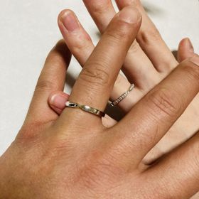 【TESORO(テゾーロ)】の口コミ もともとの希望が、エタニティのタイプか、ハーフエタニティのタイプが欲し...